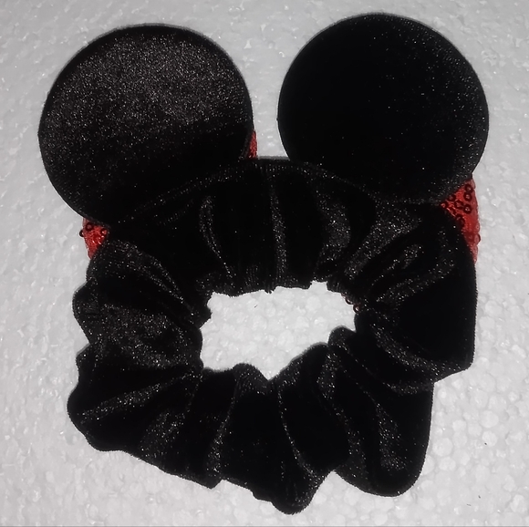 Mouse Ears Velvet Black Red Scrunchie Hair Band - Picture 2 of 2